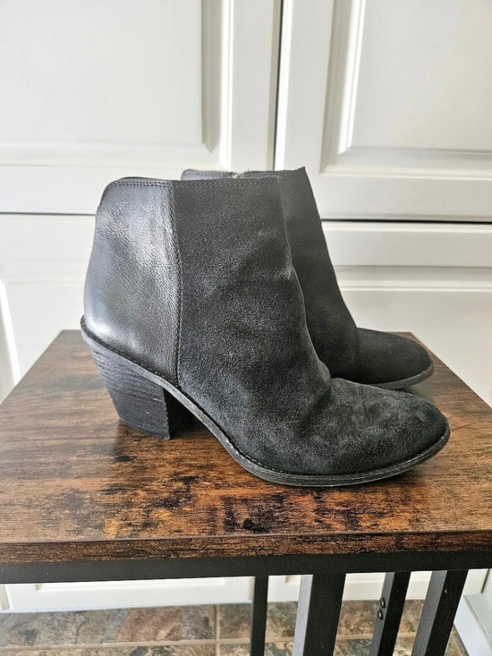 Sofft Tilton Black Leather Suede Comfort Ankle Boots Modern Minimalist Boho Chic